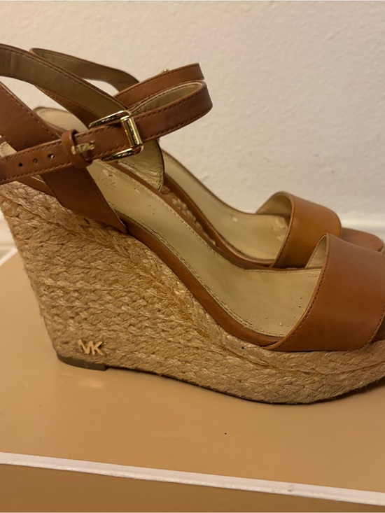 Amazon.com | Michael Michael Kors Women Michael Kors Jill Espadrille Wedge Sandals